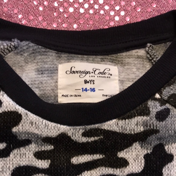 NWOT Sovereign Code Boys 14-16 Camo Sweatshirt - Picture 3 of 4
